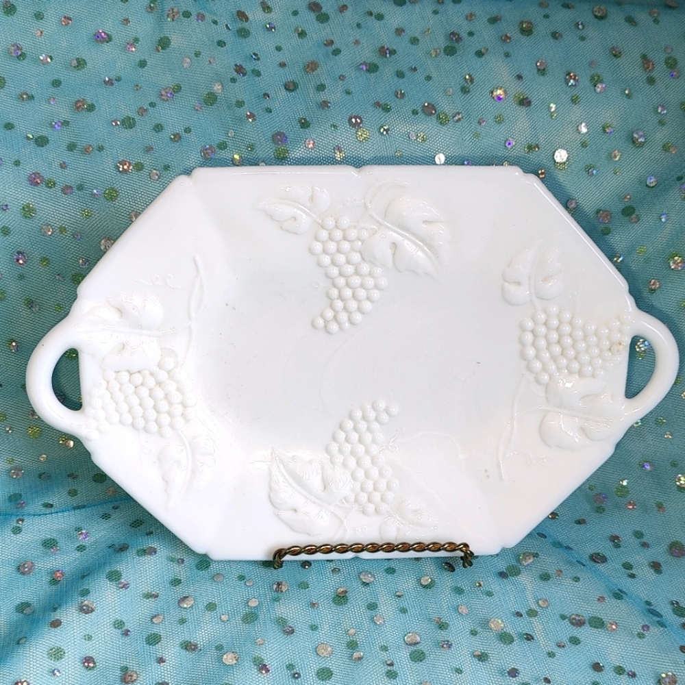 FOSTORIA Vintage Milk Glass Tray Embossed Grapes & Leaves White Tray